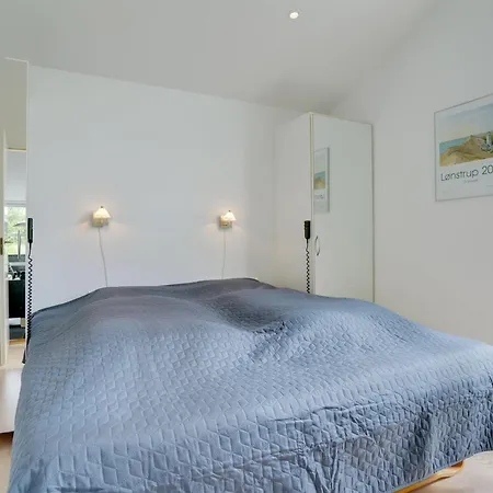 Vakantiehuis Aiyana - 530m From The Sea By Interhome